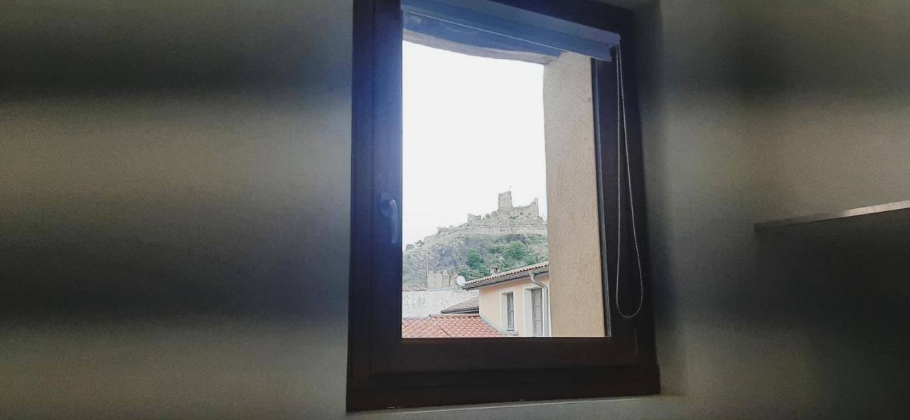 Appartement Netflix Centre De Vienne Pres De Lyon Luaran gambar
